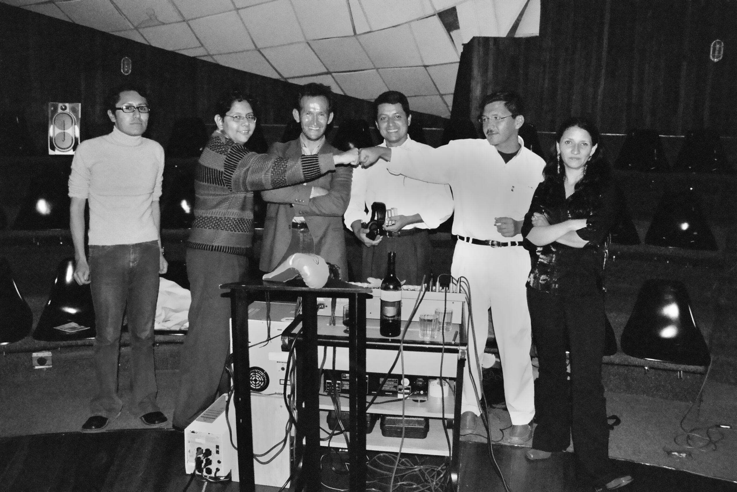 Fabiano Kueva, Ángel Emilio HIdalgo, Efraín Villacís, Byron Azuero, Roy Siguenza y Mayra Estévez.